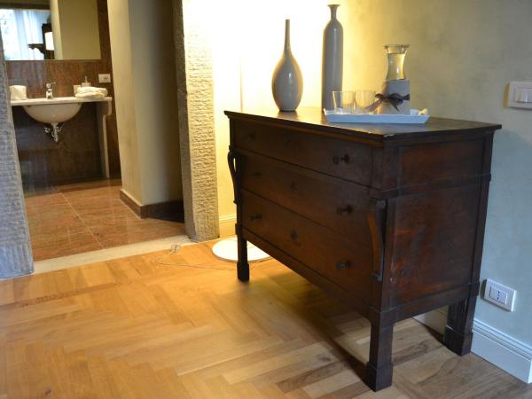 B&B Dimora Delle Donnole Bergamo Alta : photo 5 de la chambre suite
