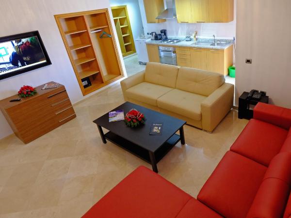 Appart Hôtel Mouna : photo 7 de la chambre appartement avec balcon