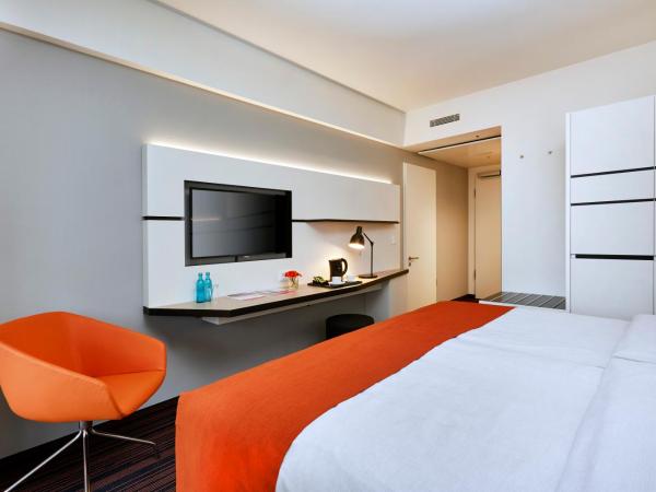 HYPERION Hotel Hamburg : photo 2 de la chambre chambre double ou lits jumeaux confort 