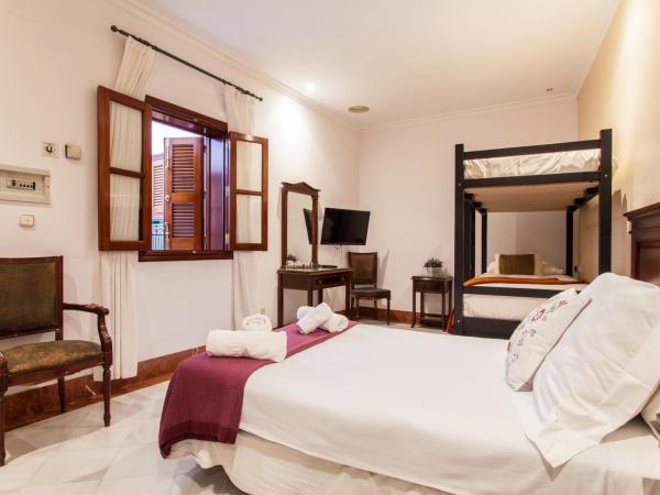 Hotel Baco : photo 7 de la chambre chambre quadruple familiale