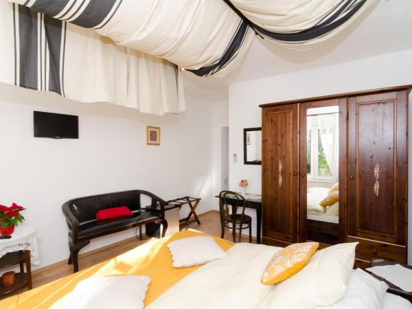 B&B Villa Dubrovnik Garden : photo 2 de la chambre chambre lit king-size - vue sur mer