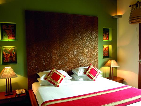 Vedic Village Spa Resort Kolkata : photo 3 de la chambre villa - vue sur lac