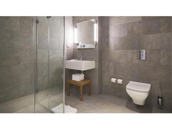 9Hotel Republique : photo 6 de la chambre chambre double ou lits jumeaux club