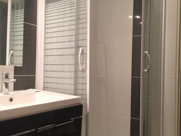 Hôtel Alléty : photo 8 de la chambre chambre triple Économique