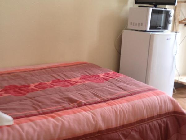 Au Royal Mad : photo 6 de la chambre chambre double avec salle de bains commune