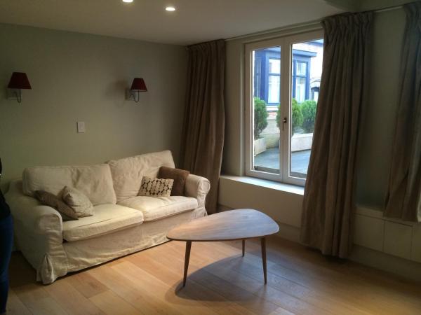 Hotel Salvators : photo 5 de la chambre chambre familiale avec terrasse et climatisation