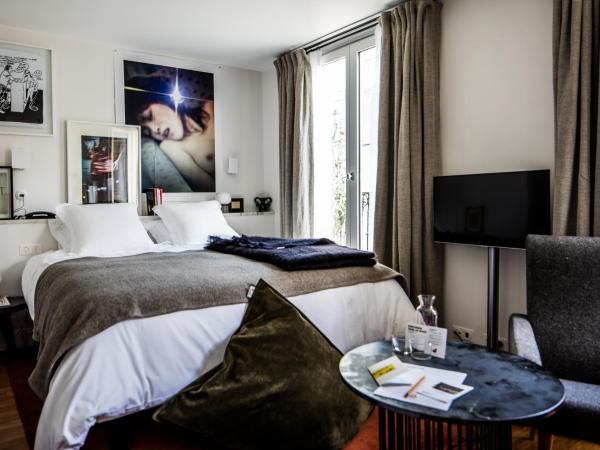 Le Pigalle, a Member of Design Hotels : photo 3 de la chambre chambre double de luxe « pigalle 21 »