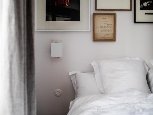 Le Pigalle, a Member of Design Hotels : photo 6 de la chambre chambre double standard « pigalle 15 »