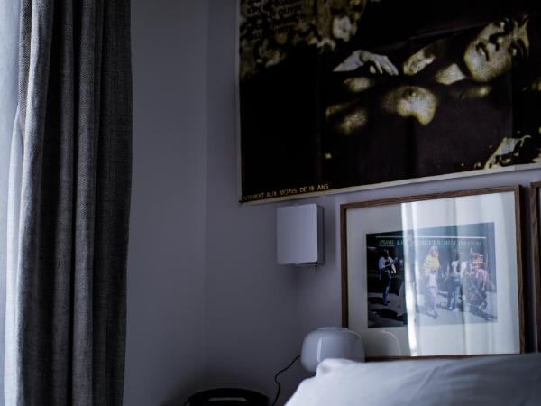 Le Pigalle, a Member of Design Hotels : photo 2 de la chambre chambre double supérieure « pigalle 17 »