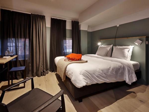 Hotel Monsieur Ernest : photo 5 de la chambre chambre double standard - vue sur canal