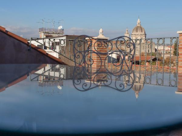 Casa Alcalà Deluxe : photo 2 de la chambre suite supérieure avec terrasse - vue sur mer