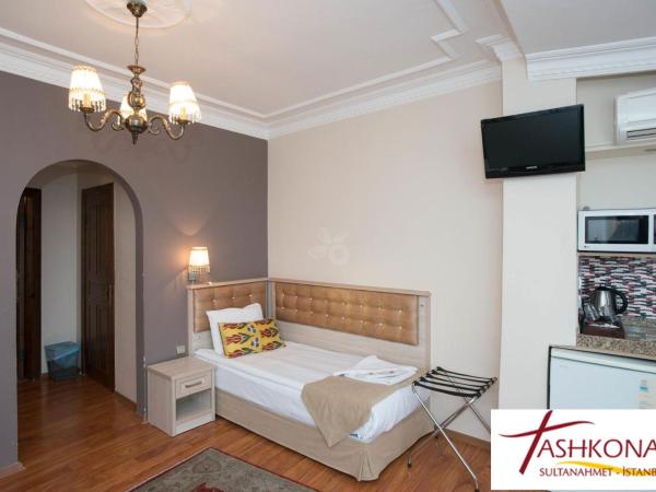 Hotel Tashkonak Istanbul : photo 5 de la chambre chambre familiale communicante
