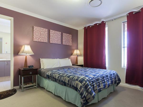 Arcadian Bed & Breakfast : photo 5 de la chambre chambre lit queen-size avec salle de bains privative