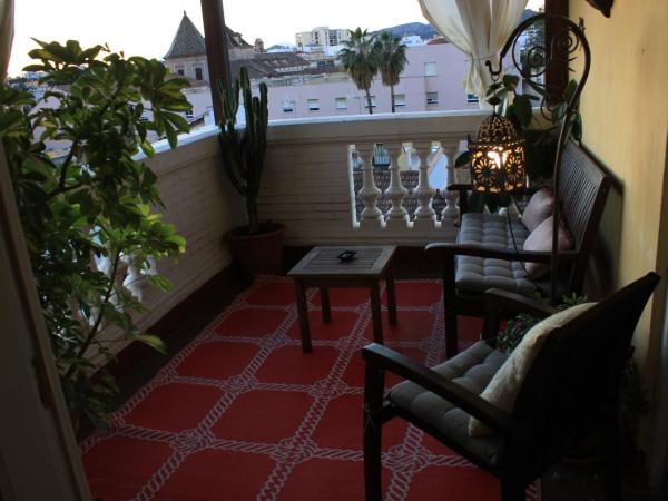 Villa Alicia Guest House : photo 4 de la chambre chambre double avec terrasse et salle de bains privative