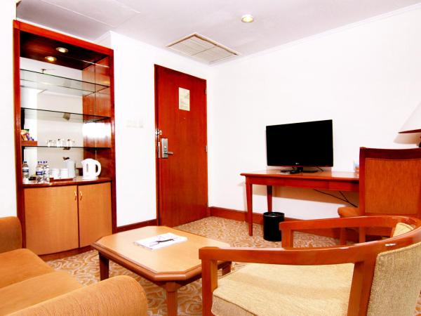 Menara Peninsula Hotel : photo 3 de la chambre suite junior