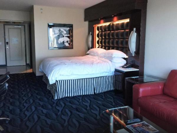 Suites at Elara Las Vegas Strip-No Resort Fees : photo 7 de la chambre suite junior
