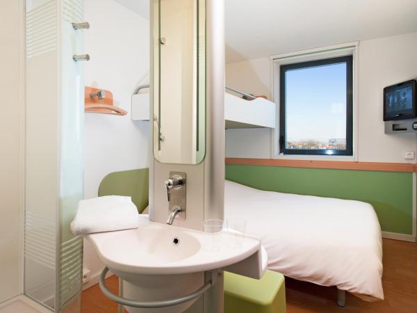 ibis budget Istres Trigance : photo 2 de la chambre chambre triple