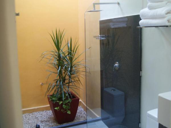 Ochenta Y Dos Bed & Breakfast & Spa : photo 9 de la chambre chambre lit king-size deluxe