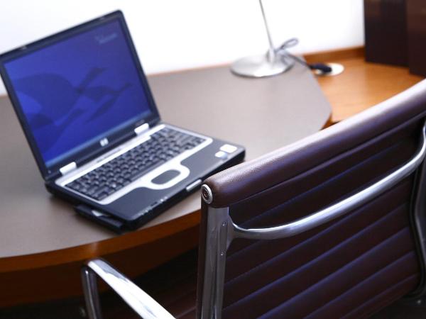 Novotel Canberra : photo 2 de la chambre chambre exécutive avec lit king-size et canapé-lit double