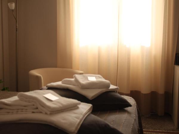 B&B Cernaia 42 : photo 6 de la chambre chambre deluxe double ou lits jumeaux