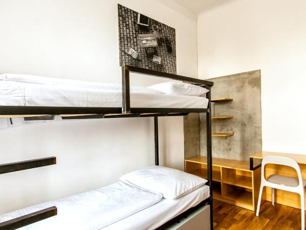 Czech Inn : photo 3 de la chambre lit superposé dans dortoir mixte de 4 lits