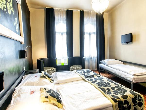 Czech Inn : photo 2 de la chambre chambre triple classique