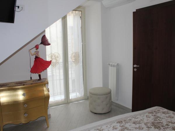 B&B Xenia : photo 4 de la chambre chambre double supérieure avec balcon