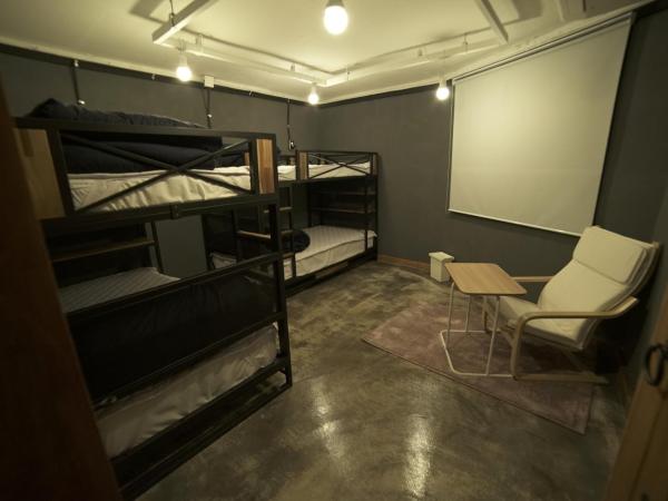 That House Hongdae : photo 1 de la chambre lit dans dortoir pour hommes de 4 lits