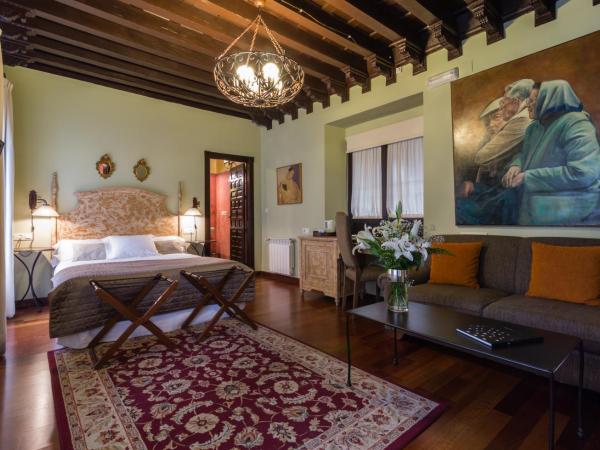 Palacio de Mariana Pineda : photo 5 de la chambre chambre familiale deluxe