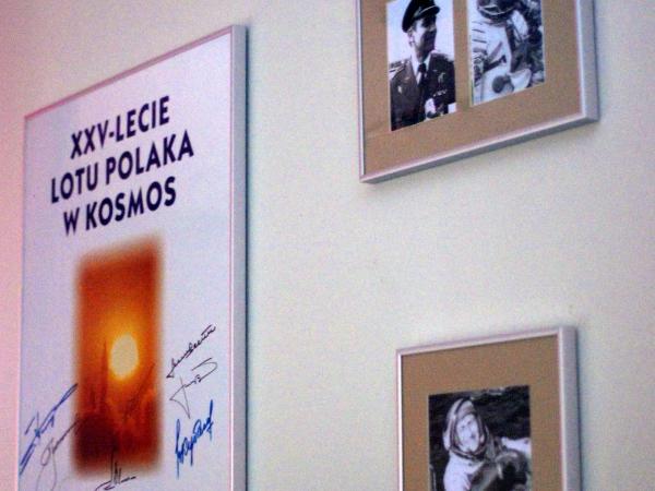 Hotel Kosmonauty Wrocław-Airport : photo 10 de la chambre appartement