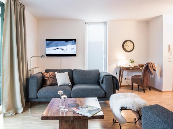 Parkside Apartment House : photo 2 de la chambre appartement 2 chambres avec terrasse