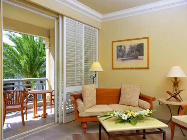 The Residence Mauritius : photo 2 de la chambre chambre coloniale double ou lits jumeaux - vue sur jardin