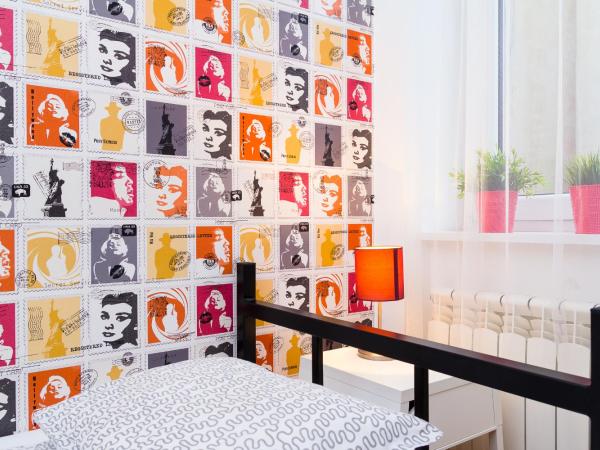 Retro Hostel : photo 5 de la chambre chambre simple avec salle de bains commune