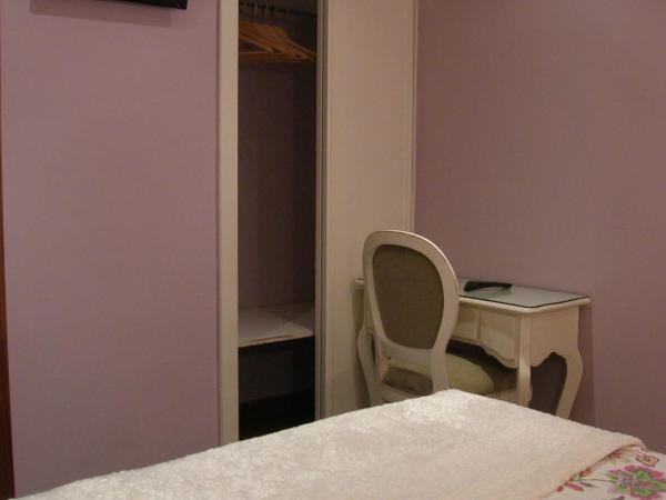 Hostal Goya Suites : photo 9 de la chambre chambre double ou lits jumeaux