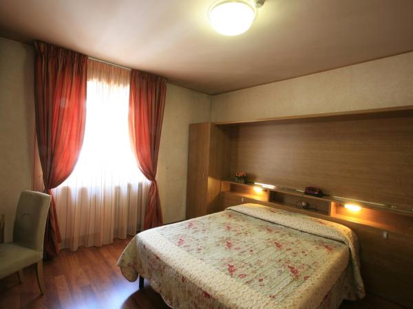 Hotel Roma : photo 6 de la chambre chambre double