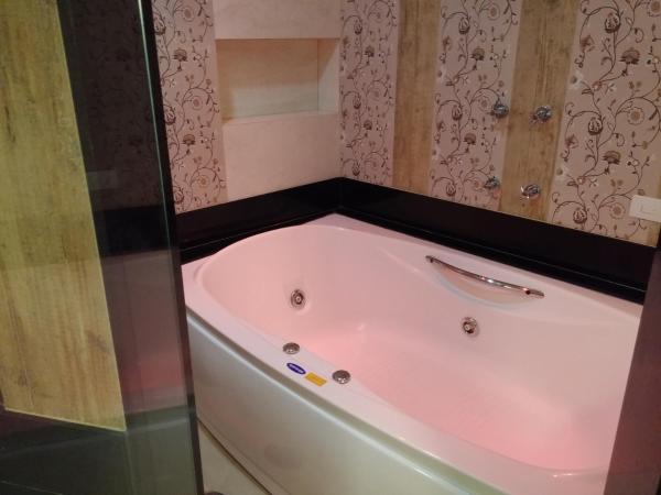 Hotel Gaia (Adult Only) : photo 5 de la chambre chambre double confort avec baignoire