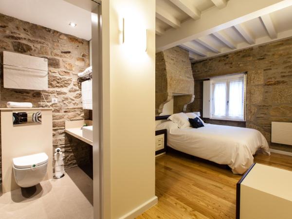 Hotel Montenegro Compostela : photo 1 de la chambre chambre double supérieure