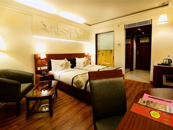 Hotel Regent Grand : photo 2 de la chambre premium room with complimentary upgrade to next category