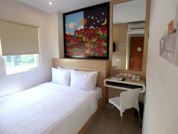 Nite & Day Surabaya - Gunungsari : photo 5 de la chambre chambre double