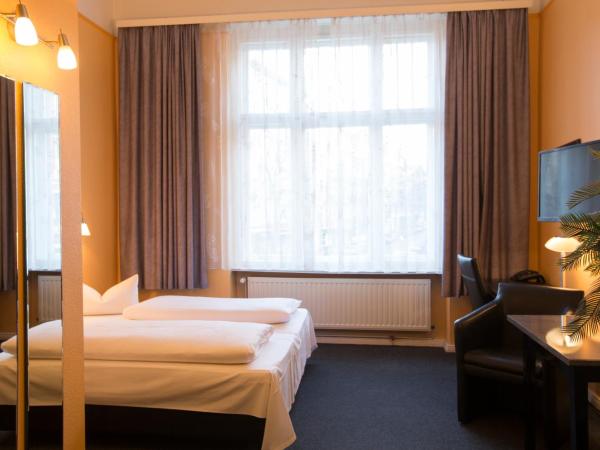 Hotel am Hermannplatz : photo 10 de la chambre chambre double