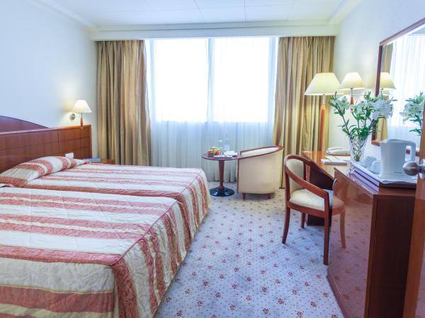 El Mouradi Hotel Africa Tunis : photo 1 de la chambre chambre supérieure