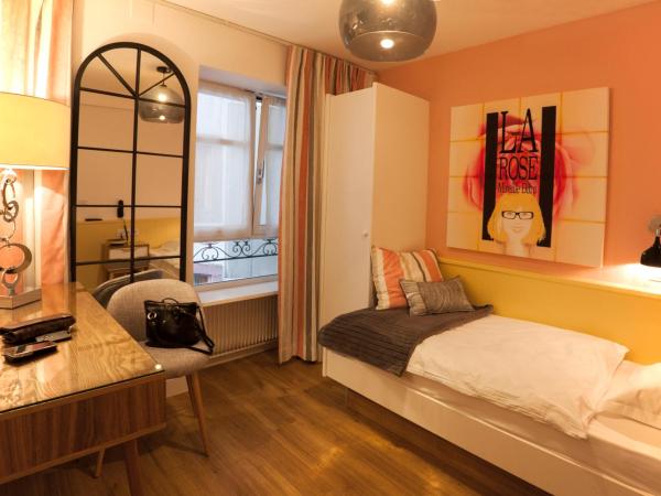 Hotel Roses : photo 5 de la chambre chambre simple