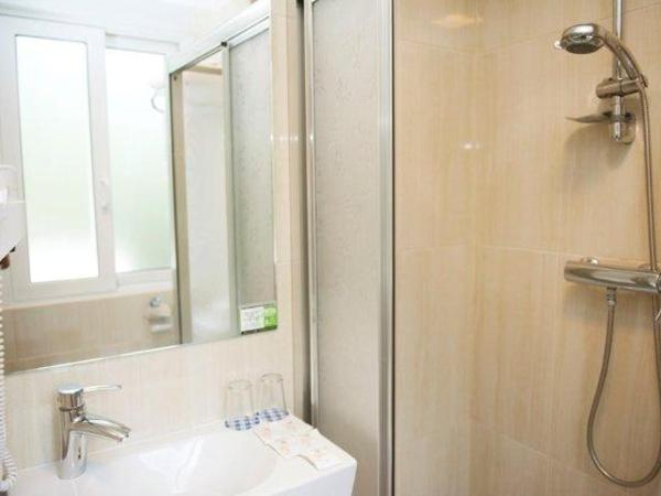 Hostal Rocamar : photo 5 de la chambre chambre lits jumeaux