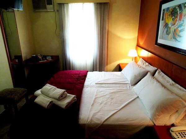 Hotel UTHGRA de las Luces : photo 7 de la chambre chambre double