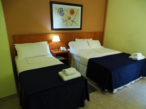 Hotel UTHGRA de las Luces : photo 4 de la chambre chambre familiale