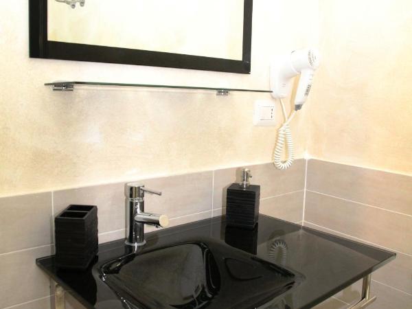 Abbazia Degli Svevi : photo 4 de la chambre chambre double avec salle de bains privative