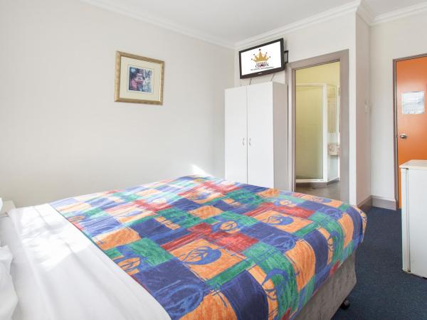 The Emperors Crown Hostel : photo 1 de la chambre chambre double avec salle de bains commune