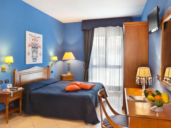 Ulisse Deluxe Hostel : photo 5 de la chambre chambre double ou lits jumeaux