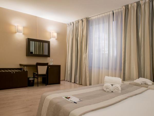 Hotel Executive : photo 4 de la chambre chambre triple standard