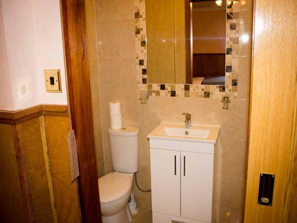 Cricklewood Lodge Hotel : photo 6 de la chambre chambre lits jumeaux